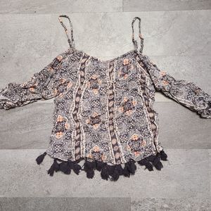 American eagle cold shoulder top